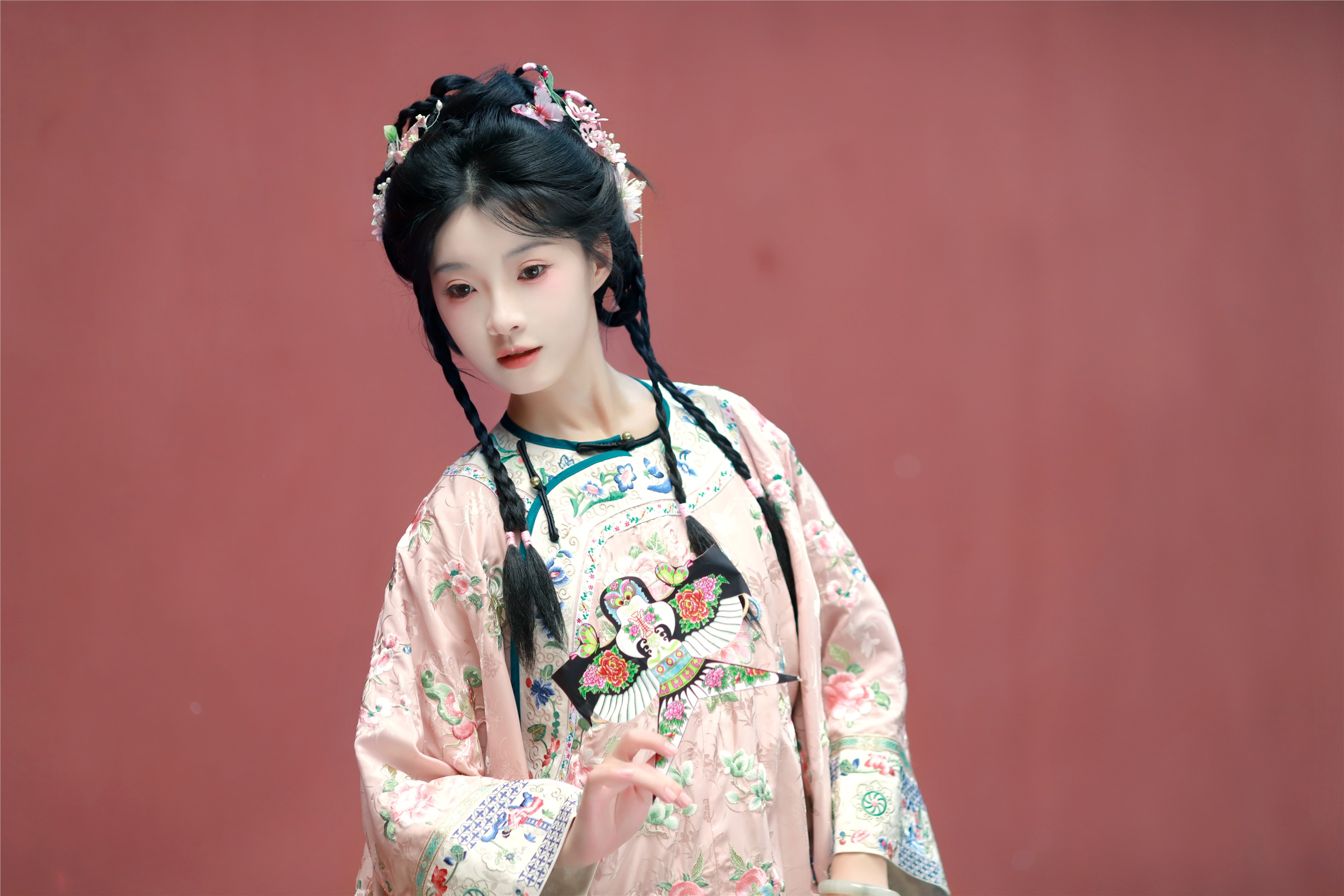 YITUYU艺图语 2025.01.27 盛夏 秋子梨